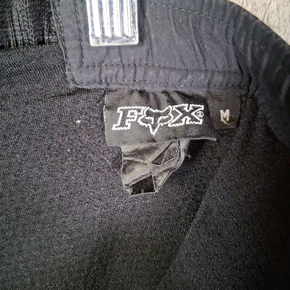 Fox Racing Shorts Mens Size Medium Black Inseam 11 Crotch Comfort Embroidered